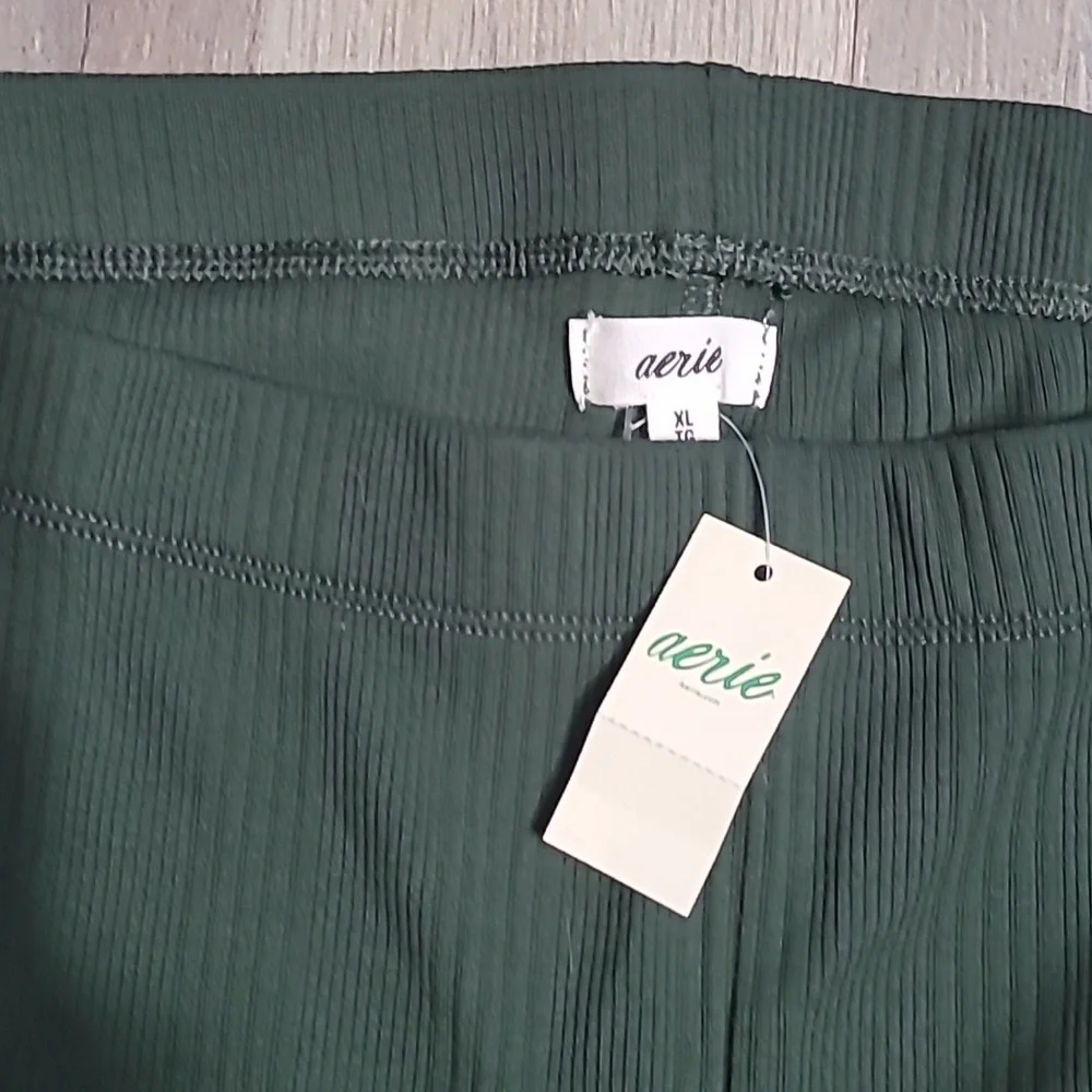 NWT Aerie Green Ribbed Flare Pants Size XL - Picture 4 of 5
